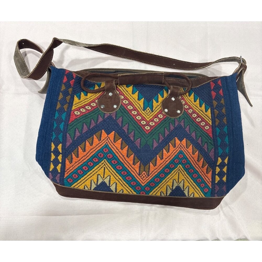Vintage-Inspired Boho Shoulder Bag Chevron Pattern & Leather Accents Adjustable